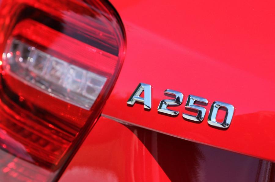  Mercedes-Benz A-Class 2012 года  (фото 36 из 78)